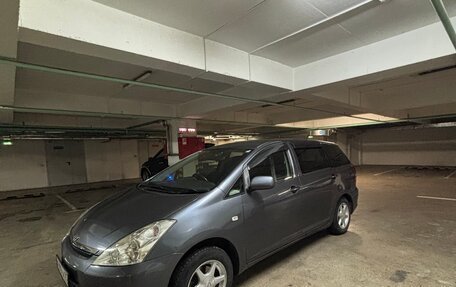 Toyota Wish II, 2004 год, 740 000 рублей, 3 фотография