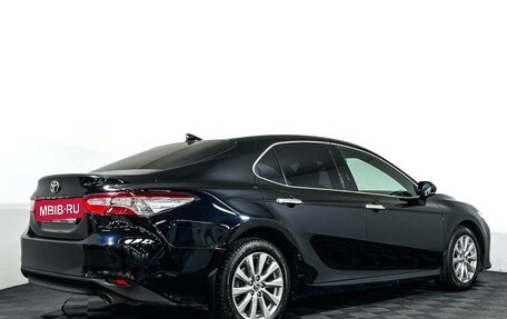 Toyota Camry, 2018 год, 2 577 000 рублей, 5 фотография