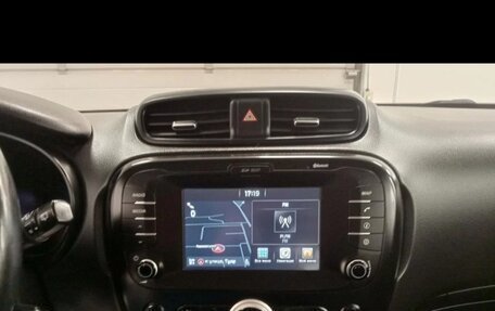 KIA Soul II рестайлинг, 2019 год, 1 580 000 рублей, 6 фотография