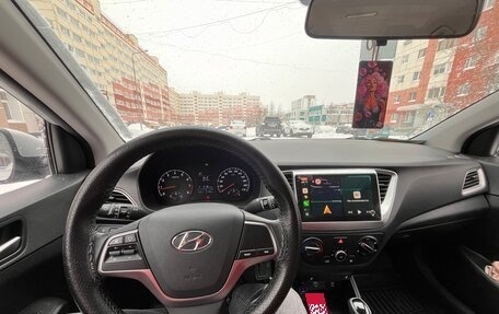 Hyundai Solaris II рестайлинг, 2019 год, 1 450 000 рублей, 10 фотография