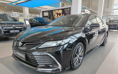 Toyota Camry, 2023 год, 3 499 000 рублей, 5 фотография