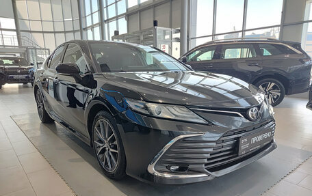 Toyota Camry, 2023 год, 3 499 000 рублей, 7 фотография