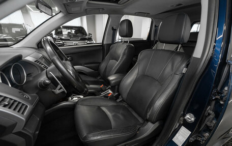 Mitsubishi Outlander III рестайлинг 3, 2011 год, 1 630 000 рублей, 9 фотография