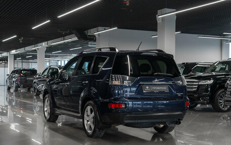 Mitsubishi Outlander III рестайлинг 3, 2011 год, 1 630 000 рублей, 4 фотография