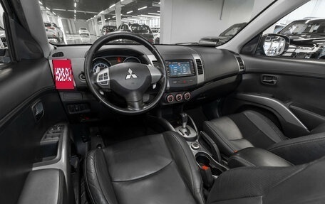 Mitsubishi Outlander III рестайлинг 3, 2011 год, 1 630 000 рублей, 7 фотография