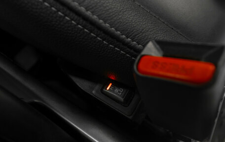 Mitsubishi Outlander III рестайлинг 3, 2011 год, 1 630 000 рублей, 17 фотография