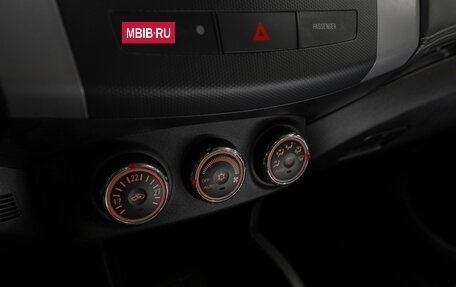 Mitsubishi Outlander III рестайлинг 3, 2011 год, 1 630 000 рублей, 19 фотография