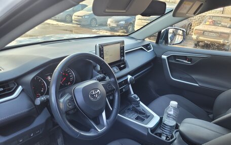 Toyota RAV4, 2021 год, 3 400 000 рублей, 5 фотография