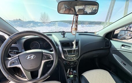 Hyundai Solaris II рестайлинг, 2016 год, 1 030 000 рублей, 10 фотография