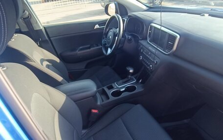 KIA Sportage IV рестайлинг, 2020 год, 2 400 000 рублей, 11 фотография