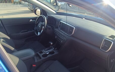 KIA Sportage IV рестайлинг, 2020 год, 2 400 000 рублей, 12 фотография