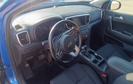 KIA Sportage IV рестайлинг, 2020 год, 2 400 000 рублей, 14 фотография