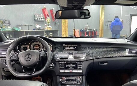 Mercedes-Benz CLS, 2011 год, 2 600 000 рублей, 2 фотография