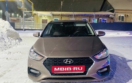 Hyundai Solaris II рестайлинг, 2017 год, 1 420 000 рублей, 3 фотография