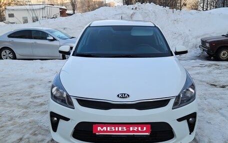 KIA Rio IV, 2017 год, 850 000 рублей, 3 фотография