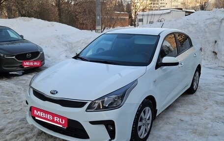 KIA Rio IV, 2017 год, 850 000 рублей, 4 фотография