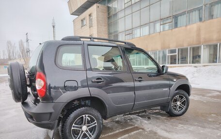 Chevrolet Niva I рестайлинг, 2019 год, 670 000 рублей, 5 фотография