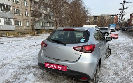 Mazda Demio IV, 2017 год, 960 000 рублей, 4 фотография