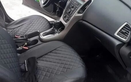 Opel Astra J, 2011 год, 750 000 рублей, 9 фотография