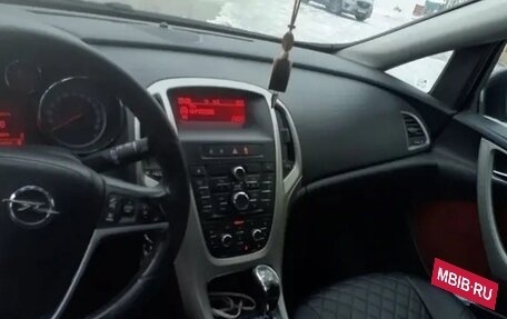 Opel Astra J, 2011 год, 750 000 рублей, 6 фотография