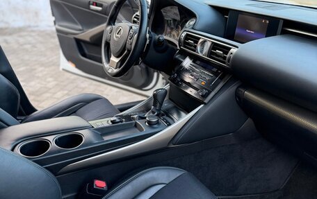 Lexus IS III, 2013 год, 2 300 000 рублей, 21 фотография