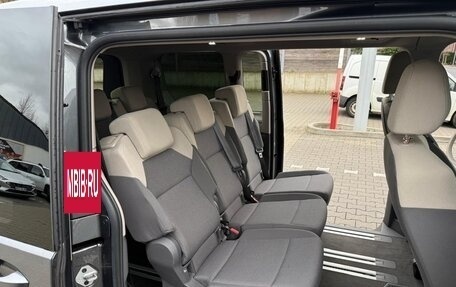 Volkswagen Multivan, 2022 год, 5 100 000 рублей, 15 фотография