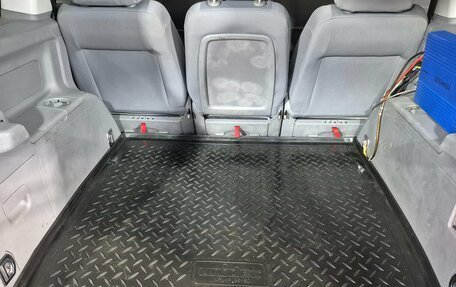 Volkswagen Touran III, 2008 год, 750 000 рублей, 20 фотография