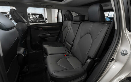 Toyota Highlander, 2025 год, 5 900 000 рублей, 14 фотография