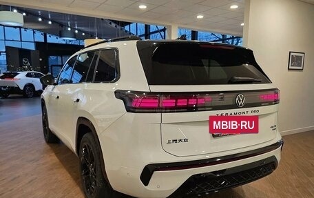 Volkswagen Teramont, 2025 год, 6 490 000 рублей, 2 фотография