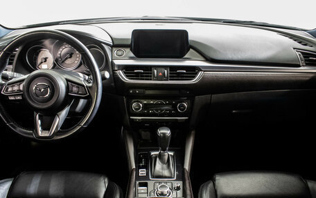 Mazda 6, 2016 год, 2 290 000 рублей, 11 фотография