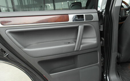 Volkswagen Touareg III, 2009 год, 1 049 000 рублей, 13 фотография