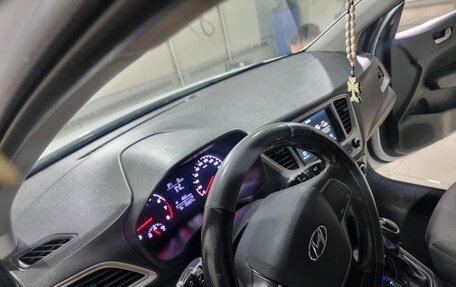 Hyundai Solaris II рестайлинг, 2019 год, 1 200 000 рублей, 5 фотография