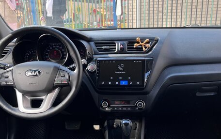 KIA Rio III рестайлинг, 2013 год, 1 050 000 рублей, 5 фотография