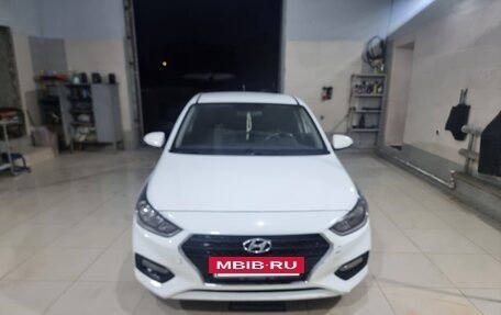 Hyundai Solaris II рестайлинг, 2019 год, 1 200 000 рублей, 2 фотография