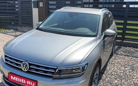 Volkswagen Tiguan II, 2020 год, 3 600 000 рублей, 1 фотография