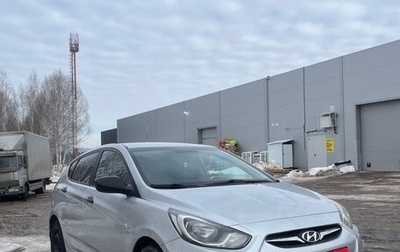 Hyundai Solaris II рестайлинг, 2012 год, 450 000 рублей, 1 фотография