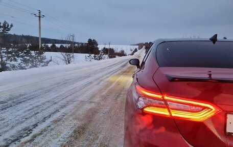 Toyota Camry, 2021 год, 2 900 000 рублей, 6 фотография