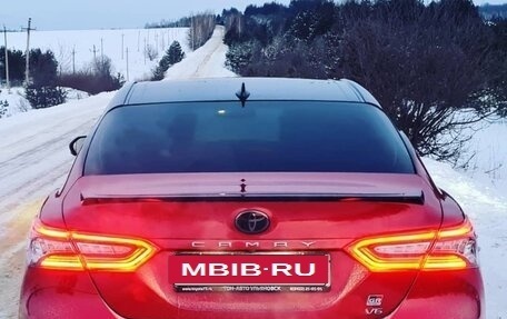 Toyota Camry, 2021 год, 2 900 000 рублей, 5 фотография