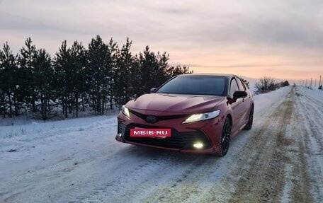 Toyota Camry, 2021 год, 2 900 000 рублей, 8 фотография