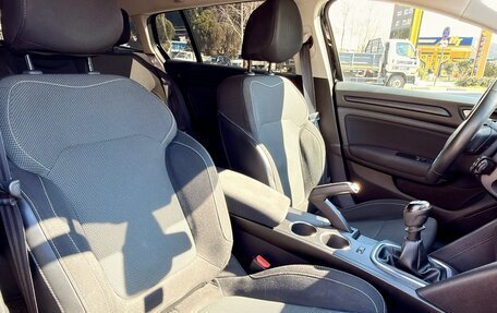 Renault Megane IV, 2018 год, 1 330 000 рублей, 10 фотография