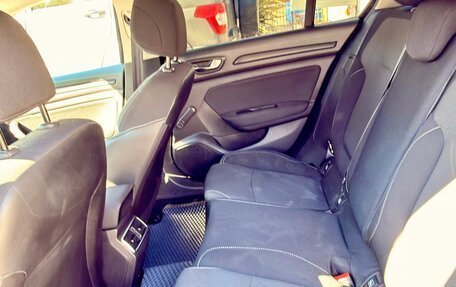 Renault Megane IV, 2018 год, 1 330 000 рублей, 12 фотография