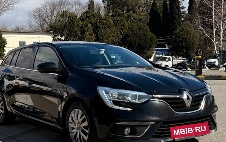 Renault Megane IV, 2018 год, 1 330 000 рублей, 2 фотография