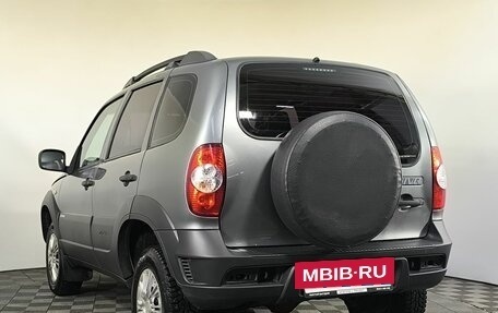 Chevrolet Niva I рестайлинг, 2018 год, 750 000 рублей, 3 фотография