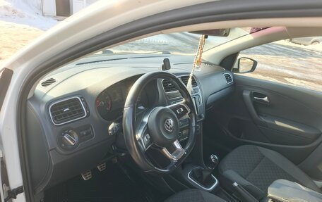 Volkswagen Polo VI (EU Market), 2018 год, 1 200 000 рублей, 3 фотография