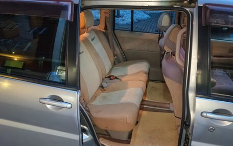 Nissan Liberty, 2004 год, 400 000 рублей, 11 фотография