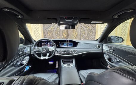 Mercedes-Benz S-Класс AMG, 2018 год, 8 000 000 рублей, 15 фотография