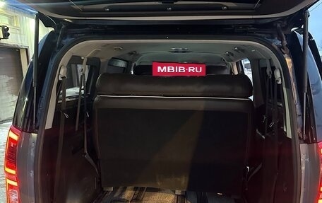 Hyundai Grand Starex Grand Starex I рестайлинг 2, 2019 год, 4 280 000 рублей, 34 фотография