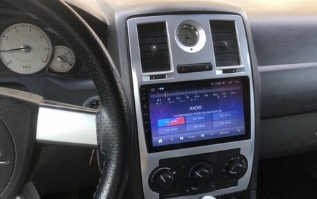 Chrysler 300C II, 2004 год, 800 000 рублей, 5 фотография