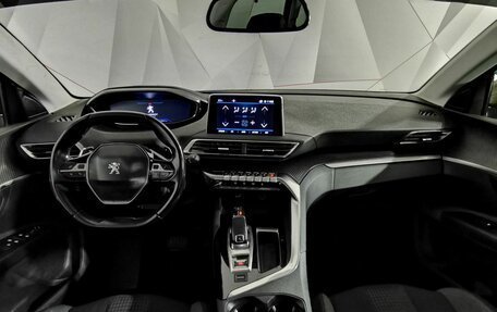 Peugeot 5008 II, 2019 год, 1 995 000 рублей, 14 фотография