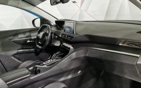 Peugeot 5008 II, 2019 год, 1 995 000 рублей, 13 фотография